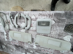 Faruri grile si piese interior 50 lei toate Vw polo 2001 - imagine 2