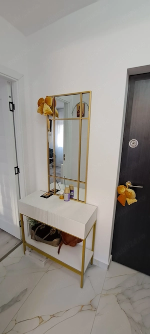 Vand Garsoniera ultracentral,  et 1, bloc deosebit, construita dupa 1987, moderna, complet utilata - imagine 5