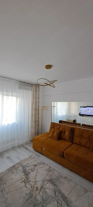 Vand Garsoniera ultracentral,  et 1, bloc deosebit, construita dupa 1987, moderna, complet utilata