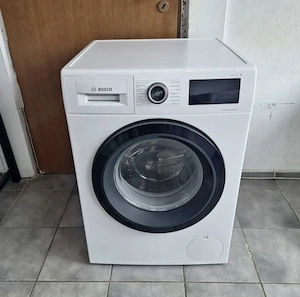 Bosch   capacitate cuvă 9 kg.