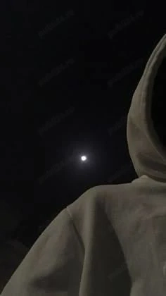 Tânăr 23 ani, bi deschis la experiențe noi Caut fată sau cuplu