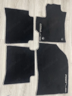 Set covorase auto Toyota Corolla Sedan