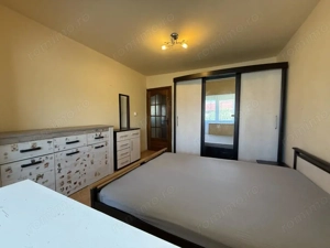 Apartament spatios, 3 camere, decomandat - Lipovei - imagine 2