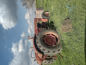 Vând mecormik523 e desfăcut motorul  - imagine 3