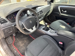 Renault Laguna 2011 2.0 Diesel 150Cp EURO 4 - imagine 3