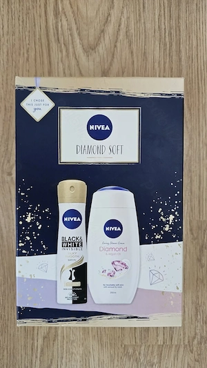 Set cadou Nivea Diamond Soft