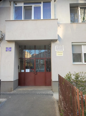 Cedez spatiu Reparatii incltaminte pe langa Piata Rahova - imagine 4