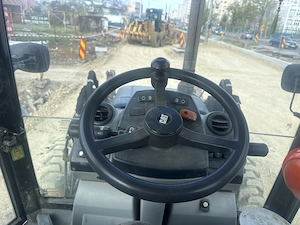 Angajare operator buldoexcavator cat432   
