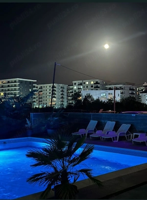 Apt 2 cam 60mp cu parcare Mamaia Nord,piscina exterioara, la100 m plaja