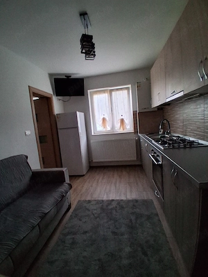 Închiriez apartament în Curtea de Argeș  - imagine 4