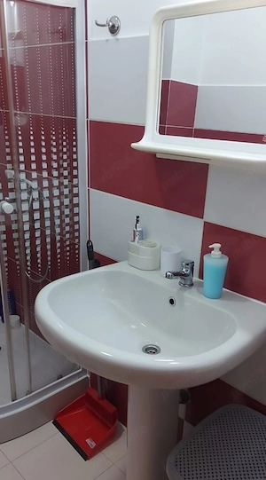 Garsoniera cu utilitati incluse - imagine 6