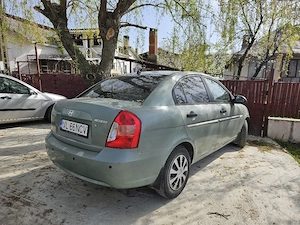 Hyundai Accent - imagine 2