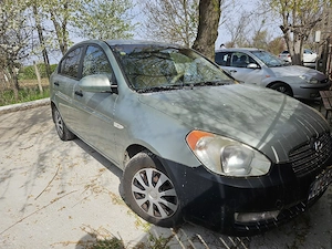 Hyundai Accent - imagine 4