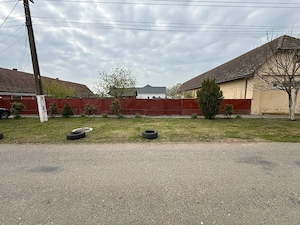 Vând teren intravilan 