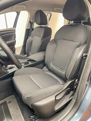 RENAULT MEGANE 1,5 DCI . An 2019 . Cutie AUTOMATA . Rate fixe . Garantie 12 luni . Buy-Back .  - imagine 9