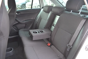 Skoda Rapid Spaceback 1.4 TSI DSG Ambition - imagine 9