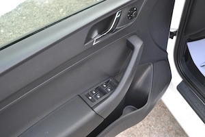 Skoda Rapid Spaceback 1.4 TSI DSG Ambition - imagine 7