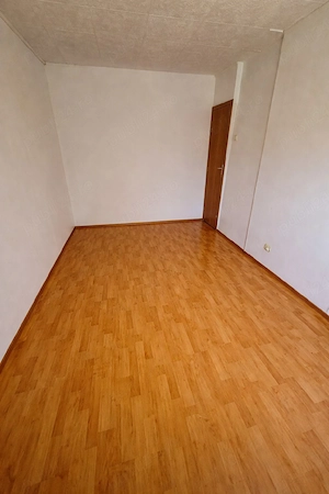 Apartament 3 camere Micalaca - imagine 2