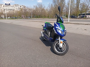 Vând Scuter Peda Via 50cc   Motor 4T   Roți de 12"   ITP 2027   Acte la ZI - imagine 4