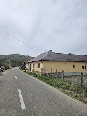 Vand teren intravilan in Petrani, la 8 km de Beius, jud. Bihor - imagine 2
