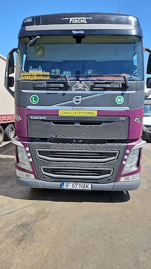 Volvo FH cu semiremorca DINKEL