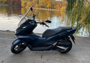 Vand Honda PCX 125 cmc 2024 3000km - imagine 2