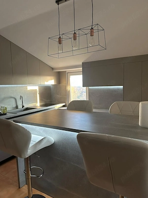 Apartament 2 camere decomandat în Timișoara   zona Fridorf (în fața Liceului Auto). - imagine 2