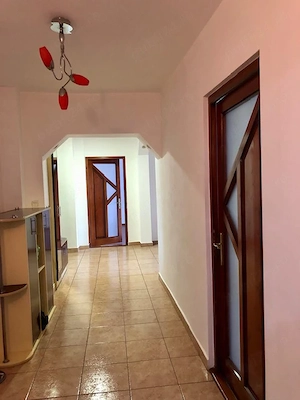 Apartament cu 3 dormitoare - parter inalt zona Big, familie sau birou - imagine 7