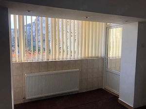 Apartament cu 3 dormitoare - parter inalt zona Big, familie sau birou - imagine 4