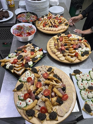 bucatar cu experienta......... - imagine 2