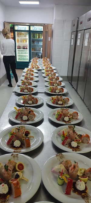 bucatar cu experienta......... - imagine 4