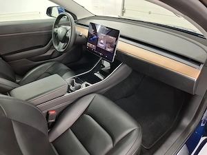 Tesla Model 3 SR+ doar 89.000km Garantie valabila  - imagine 4