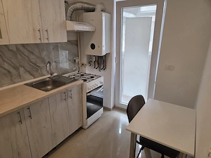 Proprietar inchiriez apartament cu o cameră 