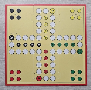 Joc Ludo sau "Nu te supăra, frate"   set incomplet în cutie metalică - imagine 4