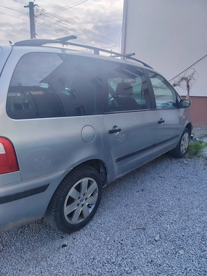 Vind Ford Galaxy din anul 2003 - imagine 5