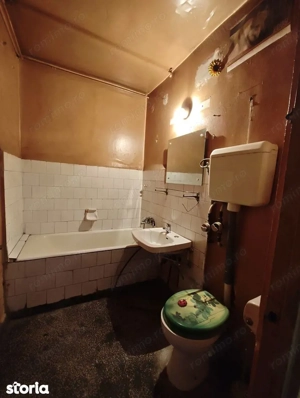 Vanzare apartament spatios 2 camere in  Titan -Ciucea, pret negociabil - imagine 4