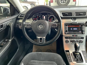 Volkswagen Passat 4MOTION - imagine 6