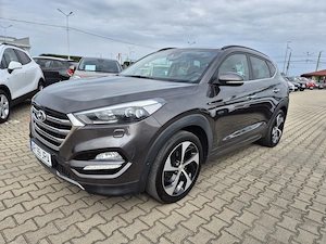 = HYUNDAI TUCSON 4x4 Aut, 2.0 cdti Piele Navi Xenon Led 2015 E6 = 17.490 e. =  
