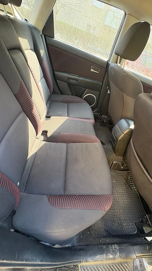 Vând Mazda3 BK, an 2005,diesel  - imagine 7