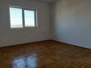 De vânzare proprietate compusă din 2 case+anexe construcție 2024 în cartier vile Dragoieni,Târgu Jiu - imagine 3