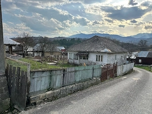 vand teren +2 constructii vechi in jud vrancea sat haulisca - imagine 2