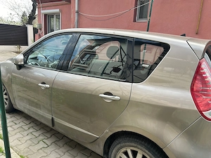 Vand Renault Scenic Berlina cu haion - imagine 2