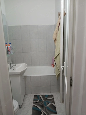 Închiriez garsoniera confort 1