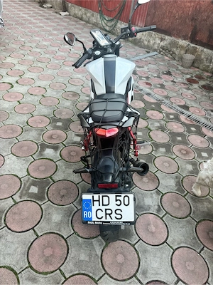 Motor Benelli BN 125 - imagine 4