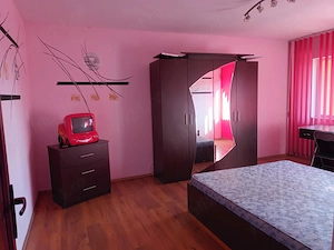 Închiriez vila - imagine 10