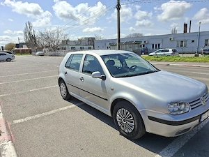 Vând Vw Golf 1.6 Benzină  - imagine 2