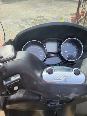 Piaggio Mp3 - imagine 2