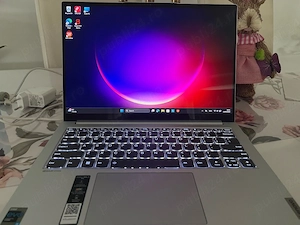 Lenovo Yoga Slim 7i Pro   i5, 16GB RAM, stare foarte bună