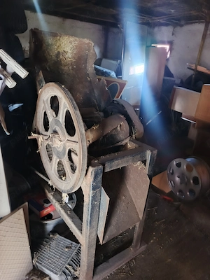 Vând șâșcorniță 