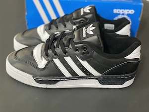 Adidasi Originali Adidas Rivalry Low , Noi in Cutie 44, 45